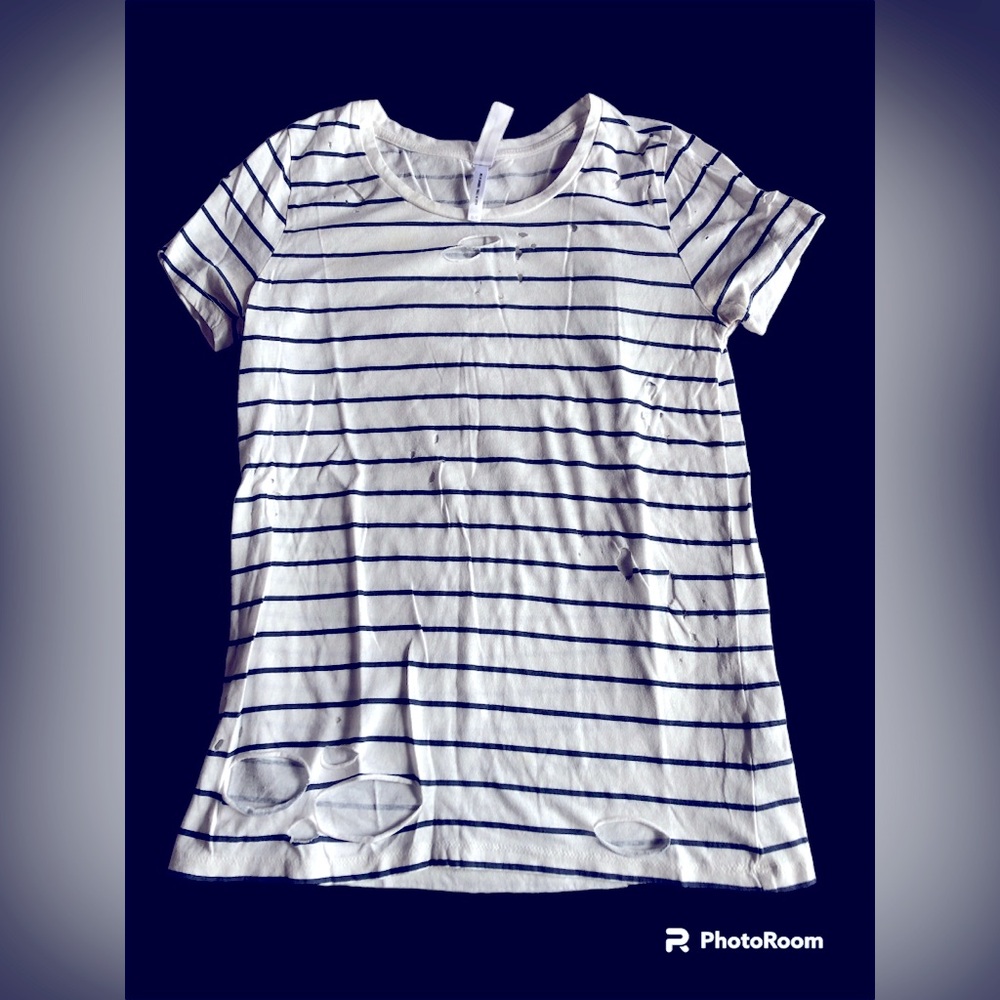 Forever 21 cut up shirt